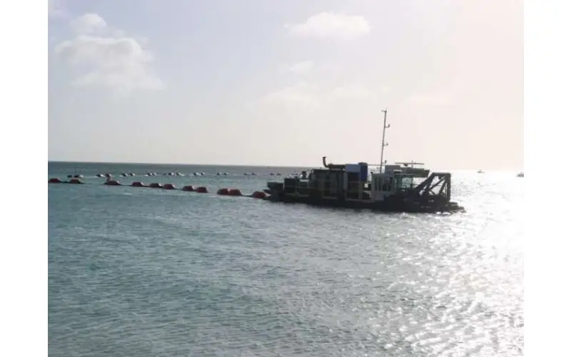 beach dredging equipment
