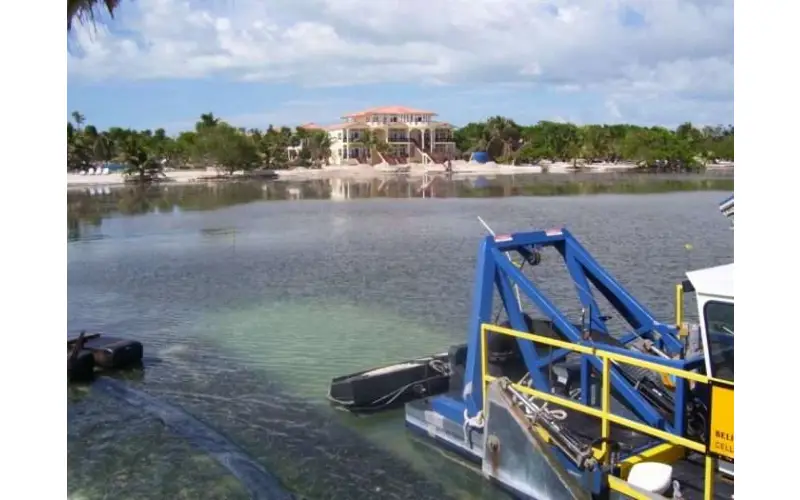 beach dredging equipment